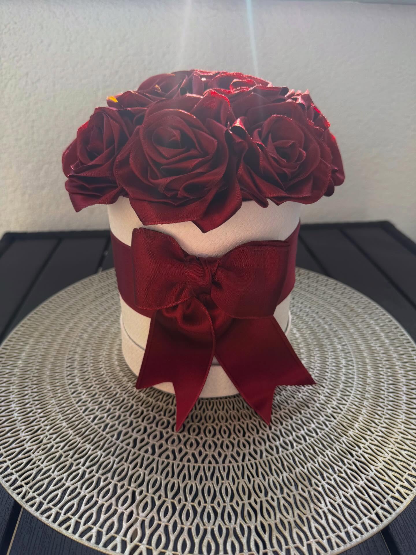 Crveni box s ružama